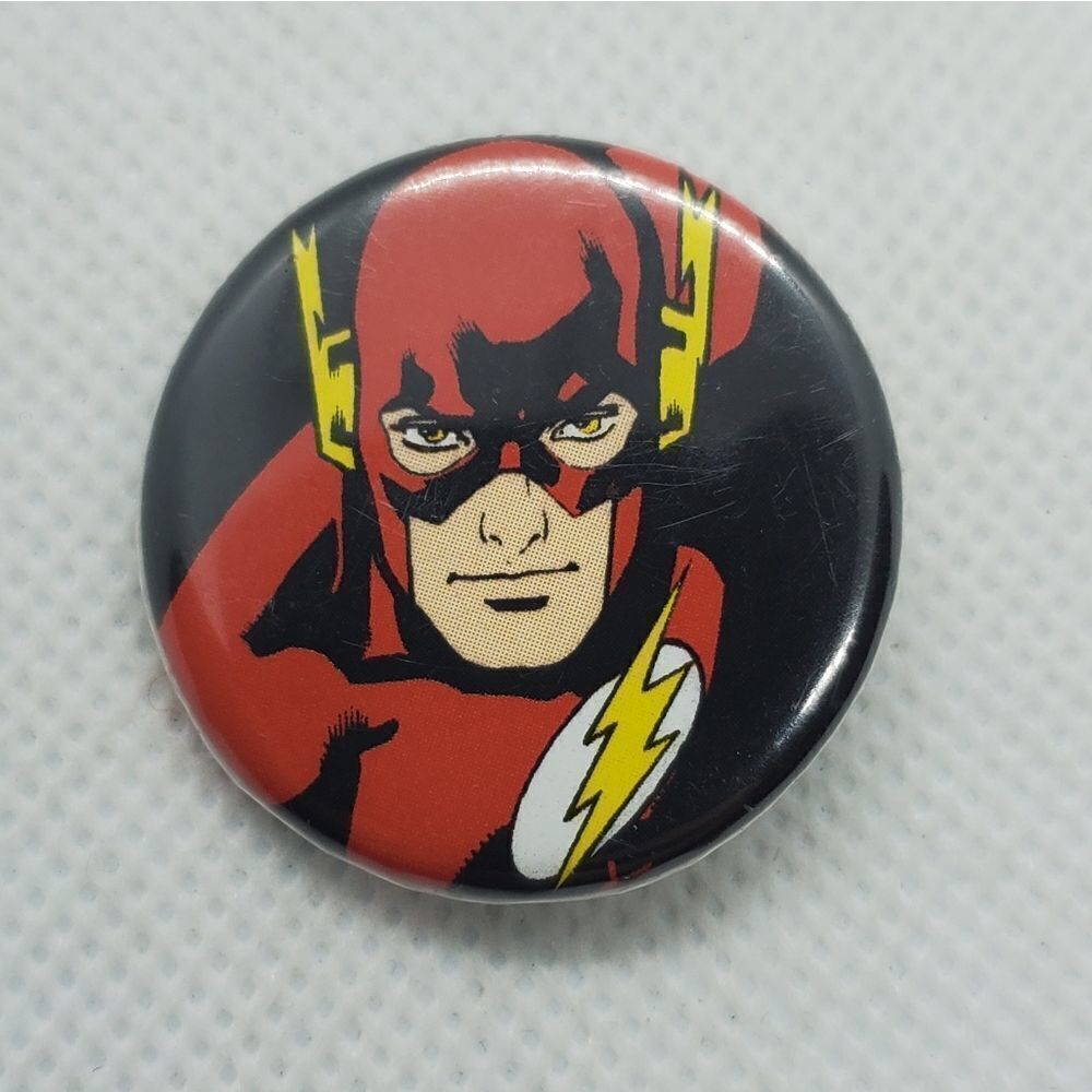 DC Comics The Flash Pin - Picture 2 of 4